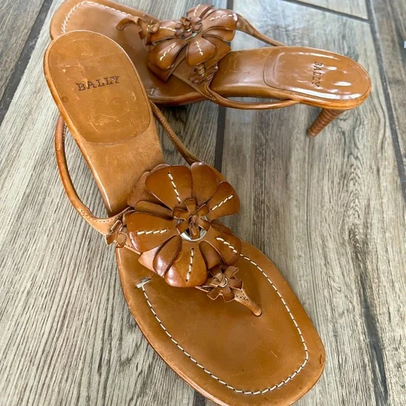 Bally Shoes Bally Womens Sandals Tan Flower Leather Sandal Low